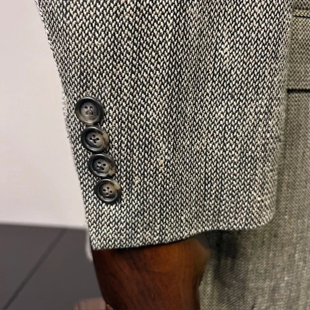 JOS A BANK Mens‎ 100% Silk Tweed Blazer Sport Coat Jacket 42R Gray Textured